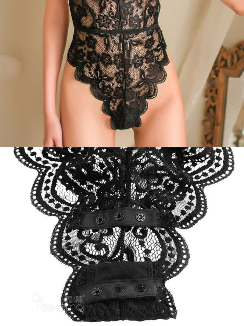 ボタンであいちゃう!総レースのボディフィット オープンクロッチテディ・黒4